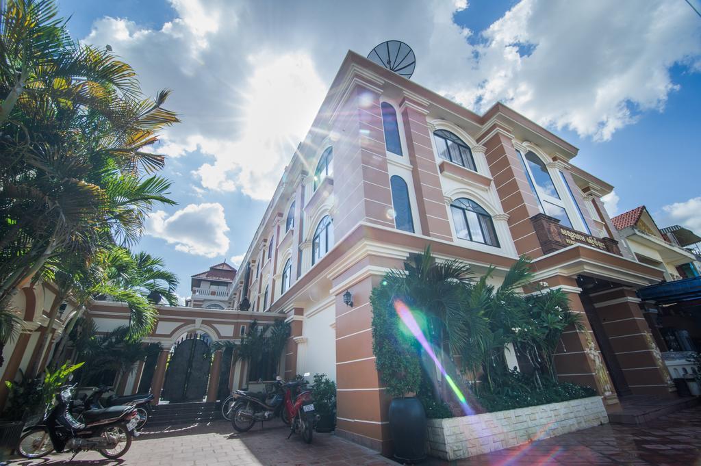 Reaksmey Chanreas Hotel Siem Reap Exterior photo